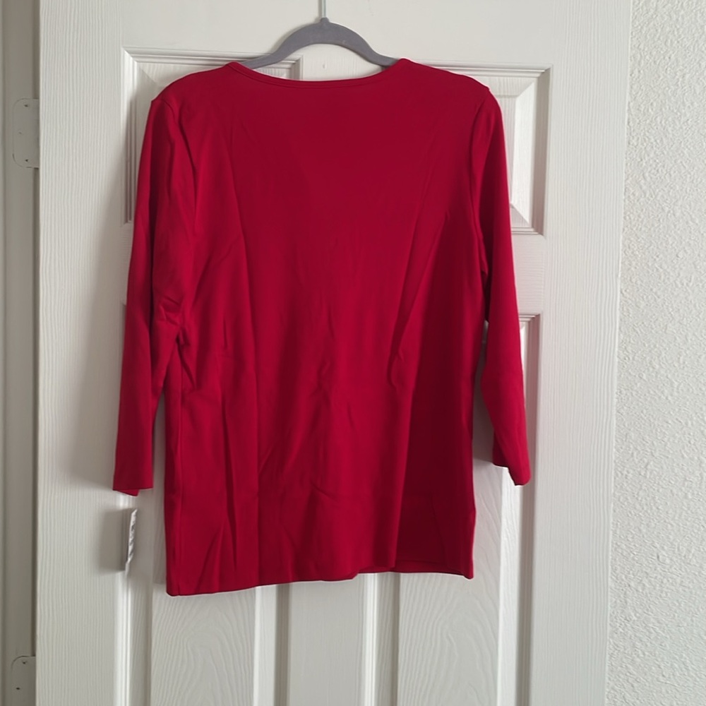 Red blouse - Picture 3 of 3